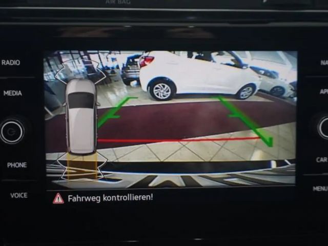 Volkswagen Touran DSG R-Line