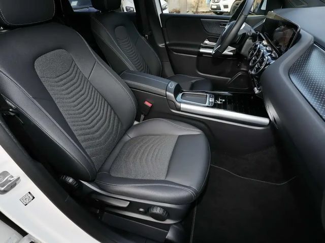 Mercedes-Benz B 200 SPURHALTE+KAMERA+CARPLAY+MBUX+LED+17 ZOLL