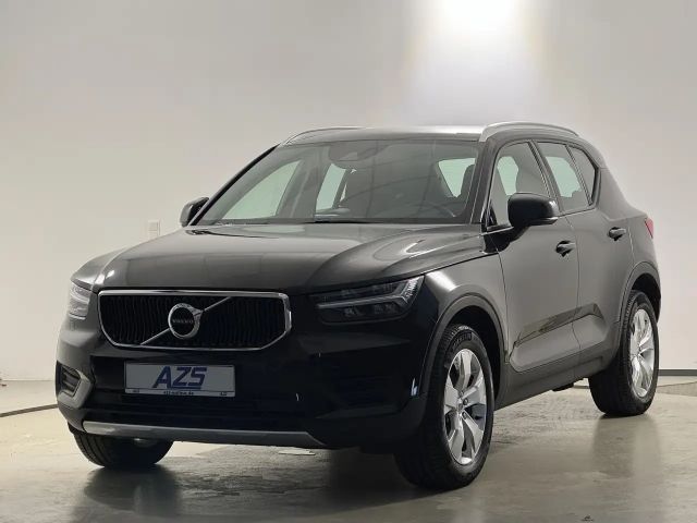 Volvo XC40 Momentum