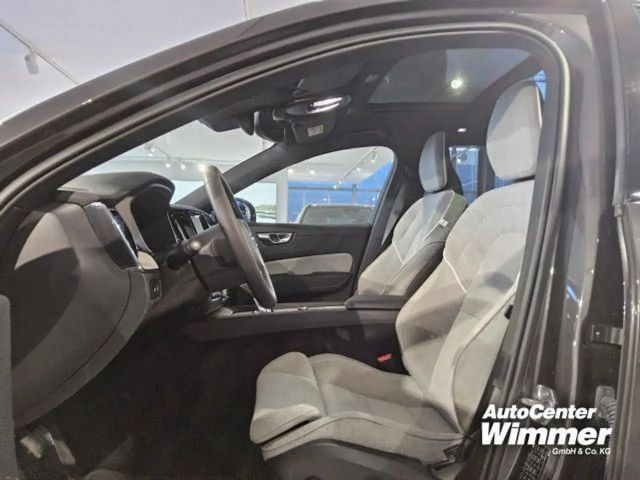 Volvo XC60 AWD Dark Plus Recharge T8