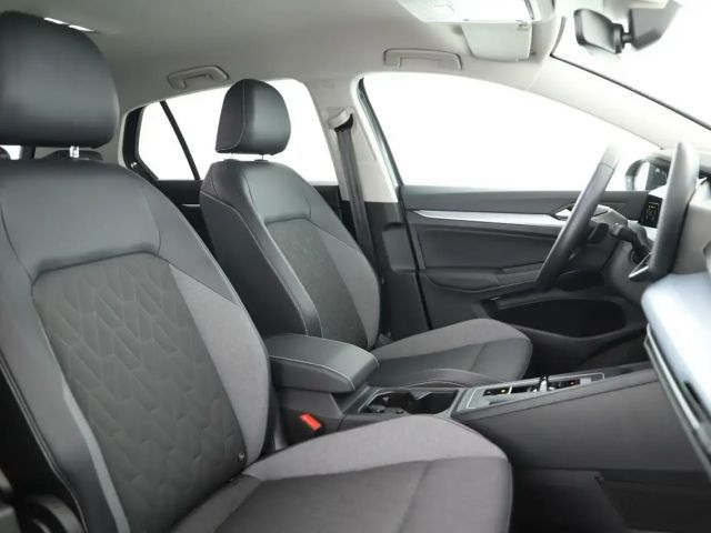 Volkswagen Golf 1.5 eTSI DSG Golf VIII