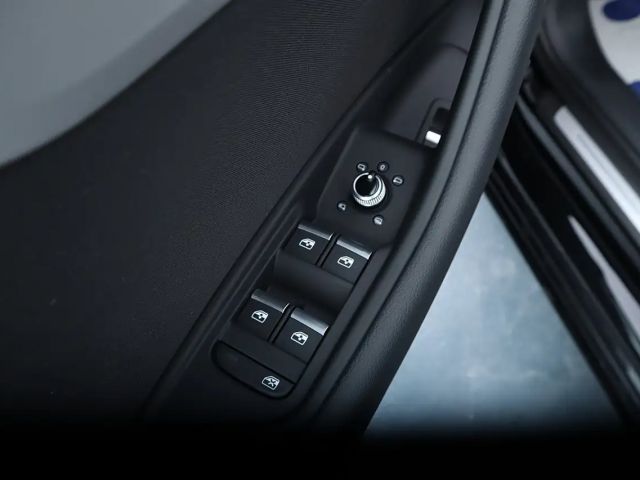 Audi A4 35 TFSI Avant S-Line S-Tronic