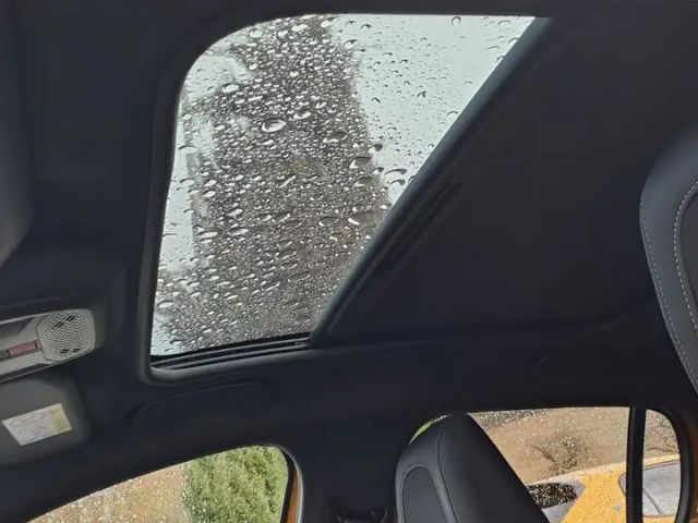 Peugeot E-208 GT-Line