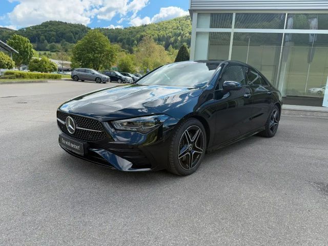 Mercedes-Benz CLA 200 AMG Line Coupé