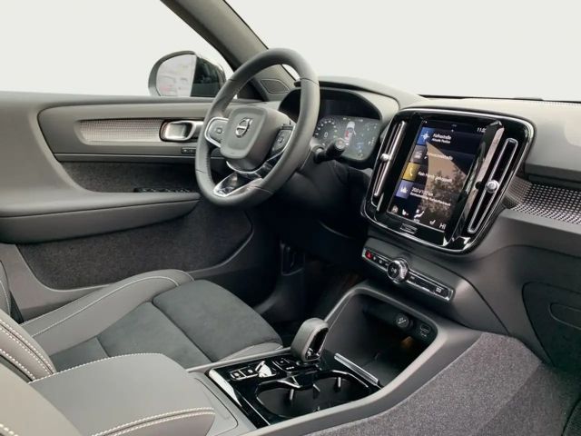 Volvo XC40 Dark Plus