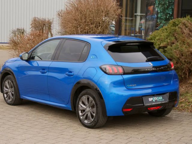 Peugeot E-208 Alluer Elektromotor 136 - 1.Hand/Rückfahrkamera