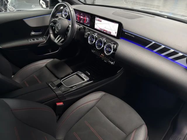 Mercedes-Benz A 35 AMG 4MATIC AMG Line