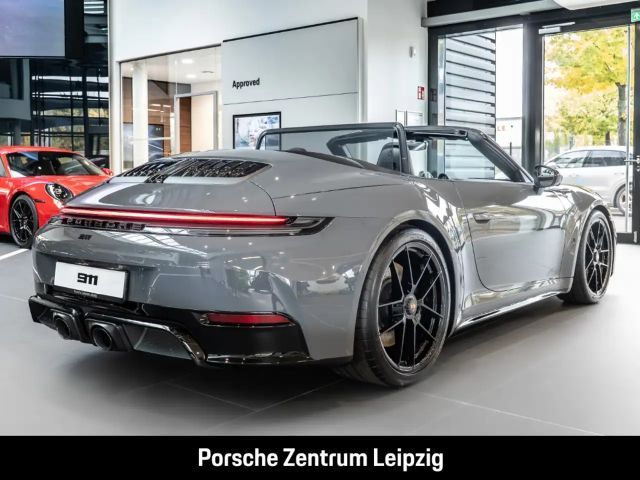 Porsche 911 992 Cabriolet Carrera GTS