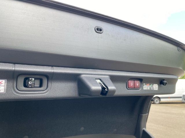 Mercedes-Benz EQE 350 Sedan