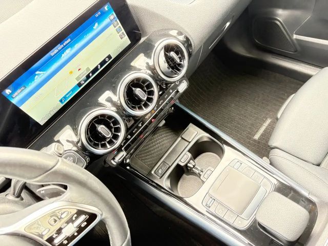 Mercedes-Benz B 250 B 250 e