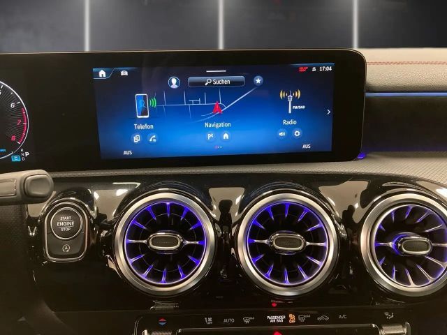 Mercedes-Benz CLA 200 AMG Line