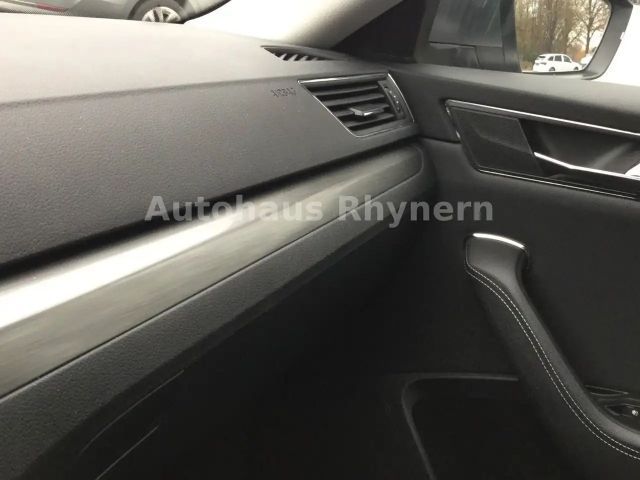 Skoda Superb 2.0 TSI Combi Style Style