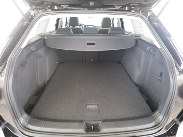 Volkswagen Golf 1.5 TSI Golf VIII Variant