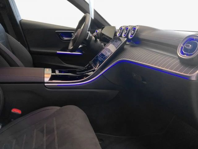 Mercedes-Benz C 200 Sedan