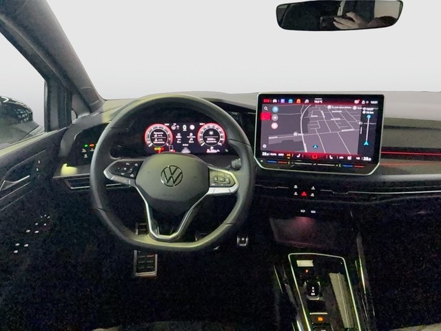 Volkswagen Golf 1.5 eTSI DSG Golf VIII R-Line