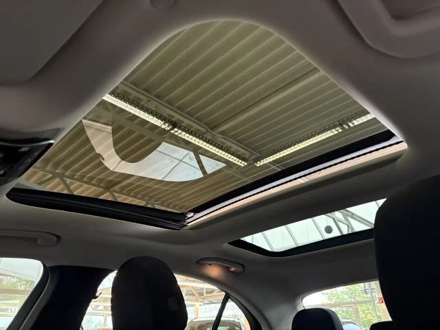 Mercedes-Benz C 300 4MATIC AVANTGARDE Sedan