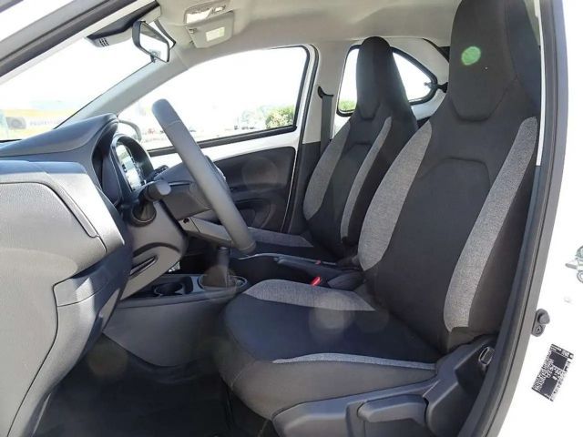 Toyota Aygo X Play VVT-i