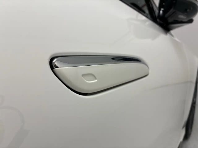 Mercedes-Benz E 300 E 300 de Sedan