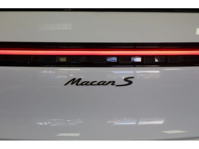 Porsche Macan S