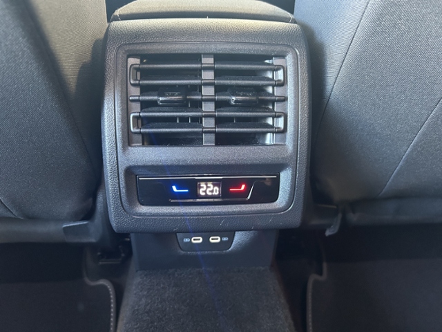 Volkswagen Golf 2.0 TSI DSG Golf VIII