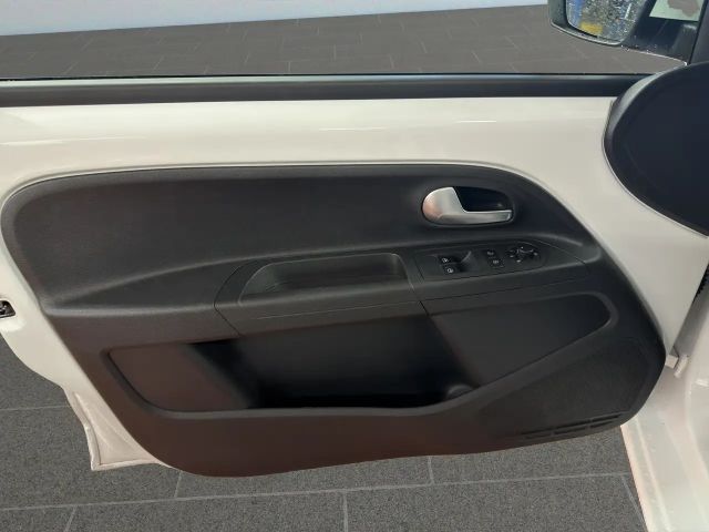 Volkswagen e-up! Move Move up!