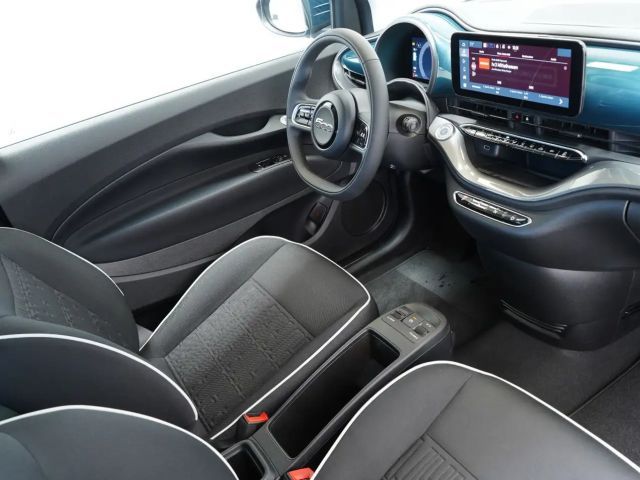 Fiat 500e 87KW/42kWh/DC-LADEN/CARPLAY/DAB/SOH