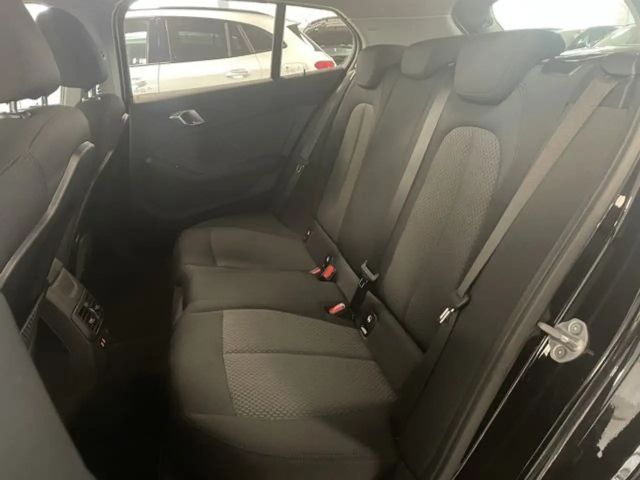 BMW 118 118i Advantage pakket Sedan