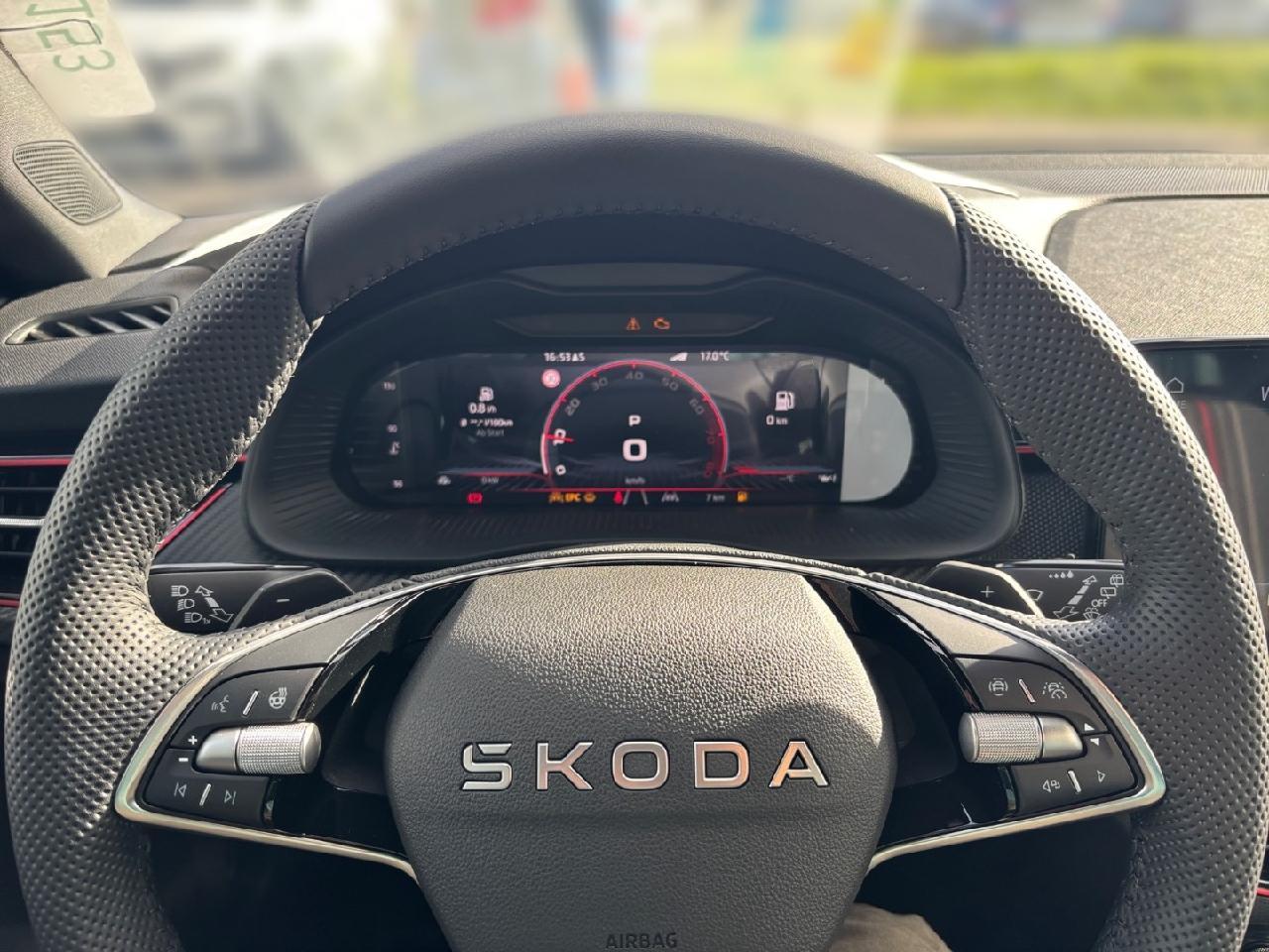 Skoda Kamiq MC 1,0 TSI 85kW 7-Gang *AHK;ACC;NAVI;SHZ*