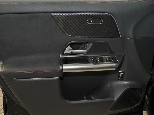 Mercedes-Benz GLA 200 AMG Line