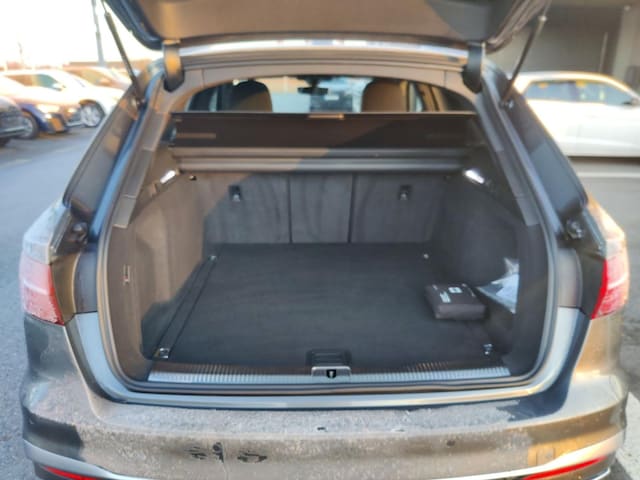Audi A4 40 TFSI Avant Quattro S-Line S-Tronic