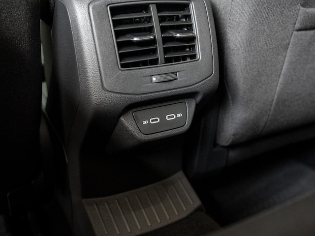 Volkswagen T-Roc 1.0 l TSI ACC FLA KlimaA Navi SHZ LM