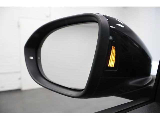 Volkswagen T-Roc 1.5 TSI DSG R-Line