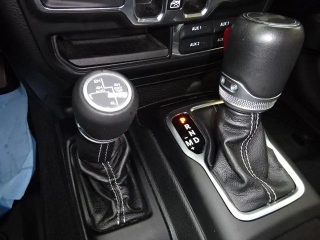 Jeep Wrangler Sahara