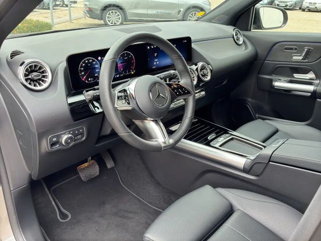 Mercedes-Benz GLA 220 4MATIC GLA 220 d