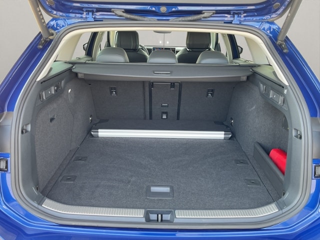 Volkswagen Passat 1.5 eTSI Business DSG Variant