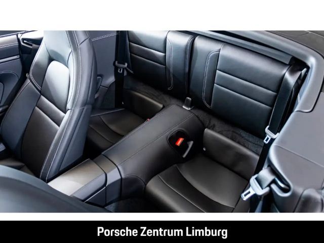 Porsche 992 Cabrio Carrera