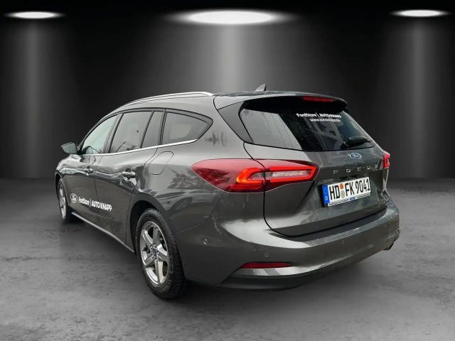 Ford Focus Titanium Wagon