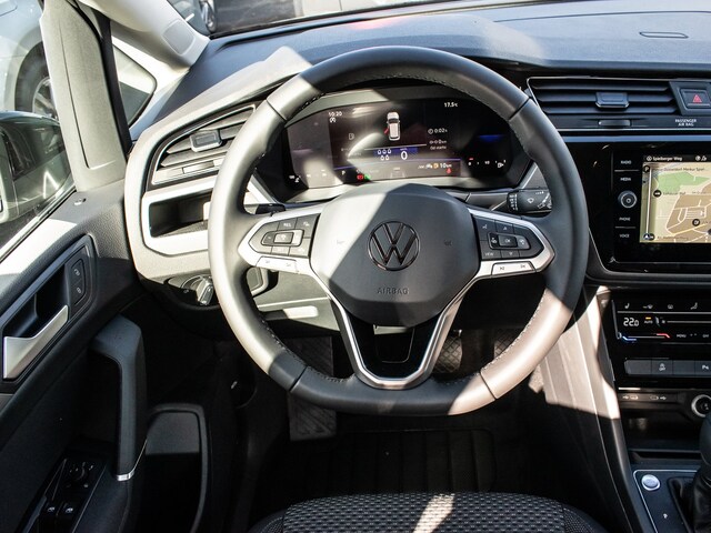 Volkswagen Touran 1.5 TSI DSG