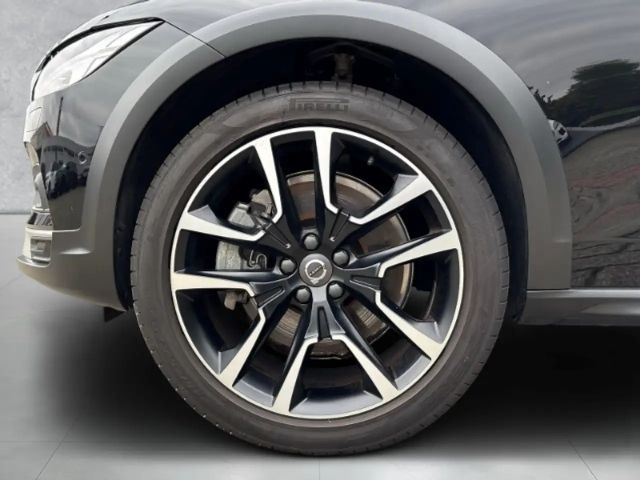 Volvo V90 Cross Country AWD Plus