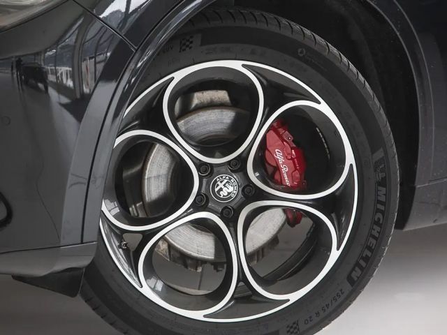 Alfa Romeo Stelvio AT8 Q4 Veloce