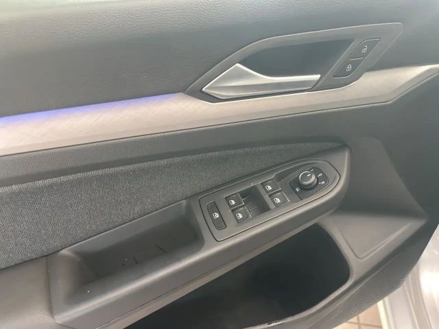 Volkswagen Golf 1.0 TSI Life Variant