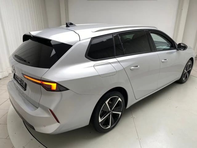 Opel Astra Business Elegance Sports Tourer