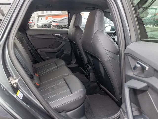 Audi A3 35 TFSI S-Line Sedan Sportback