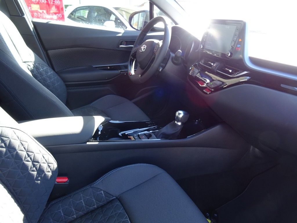 Toyota C-HR 5-deurs Plus