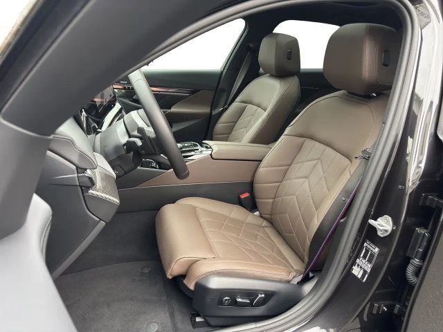 BMW 520 520d M-Sport Sedan