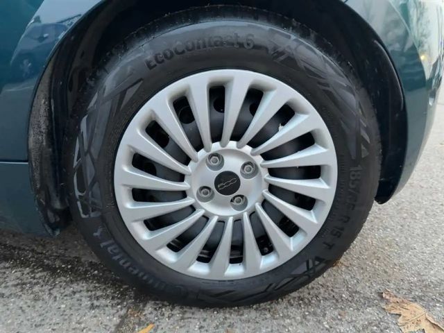 Fiat 500 *Einparkhile*Kamera*Klima*Navi*