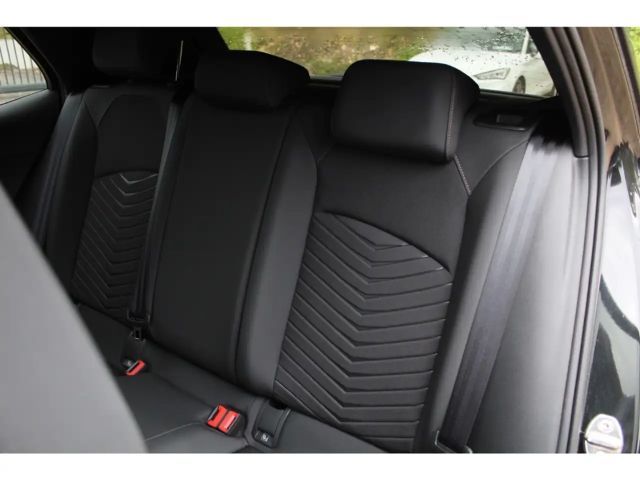 Cupra Born 60kWh 5-J-GARANTIE NAVI WÄRMEP. KAMERA ACC CONNECT