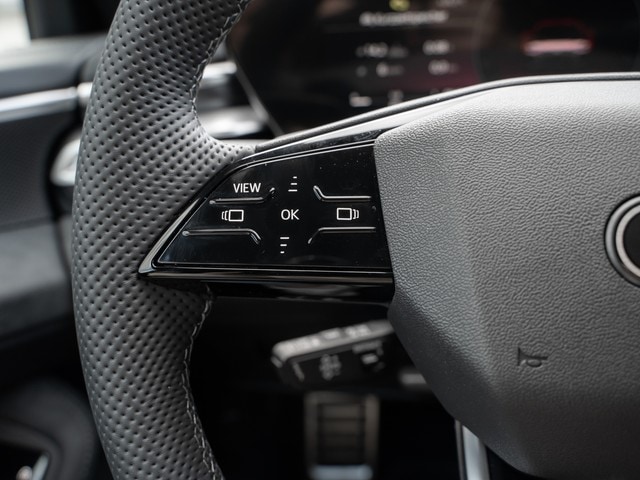 Audi A6 Avant Quattro S-Tronic