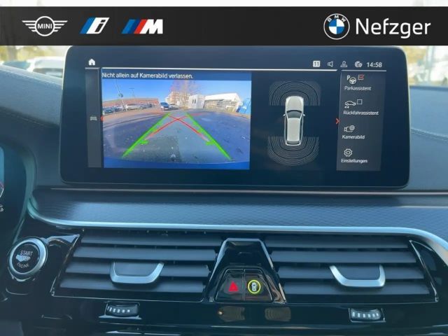 BMW 540 540d M-Sport Touring xDrive