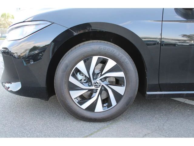 Volkswagen Passat 1.5 eTSI Business Variant